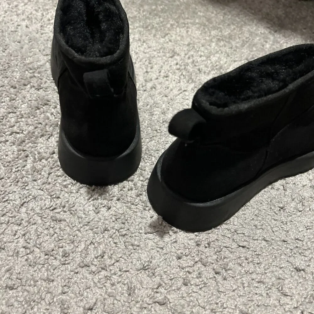 GB Black Suede Faux Fur Lined Boots with Charms - Women’s Size 8